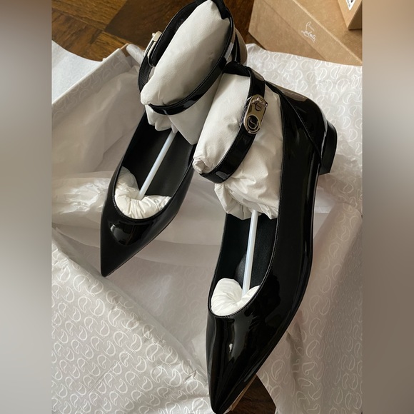 Christian Louboutin Lock Ballerina Flats, Patent, Black, 36.5 - Picture 3 of 11
